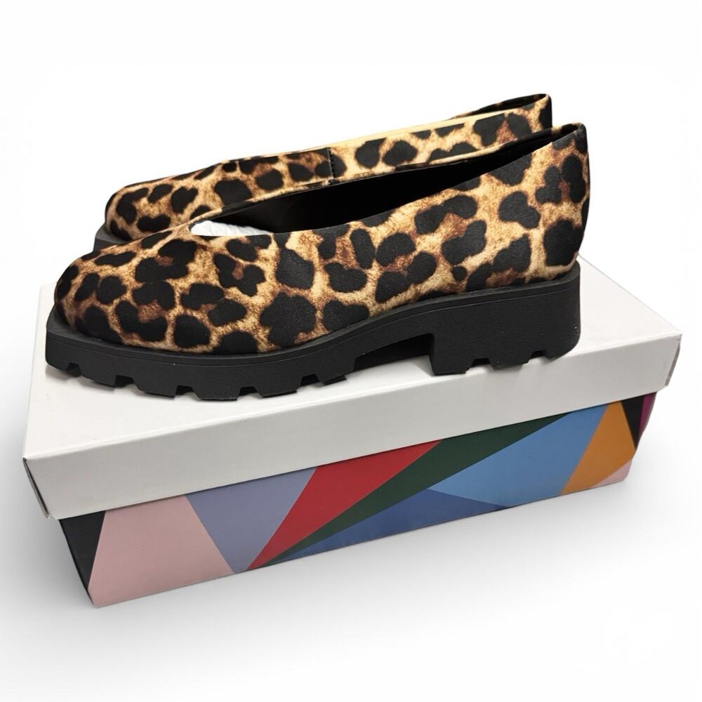 NWB Katy Perry The Daarling Slip On Satin Lug Sole Loafers Leopard Print Sz 5.5
